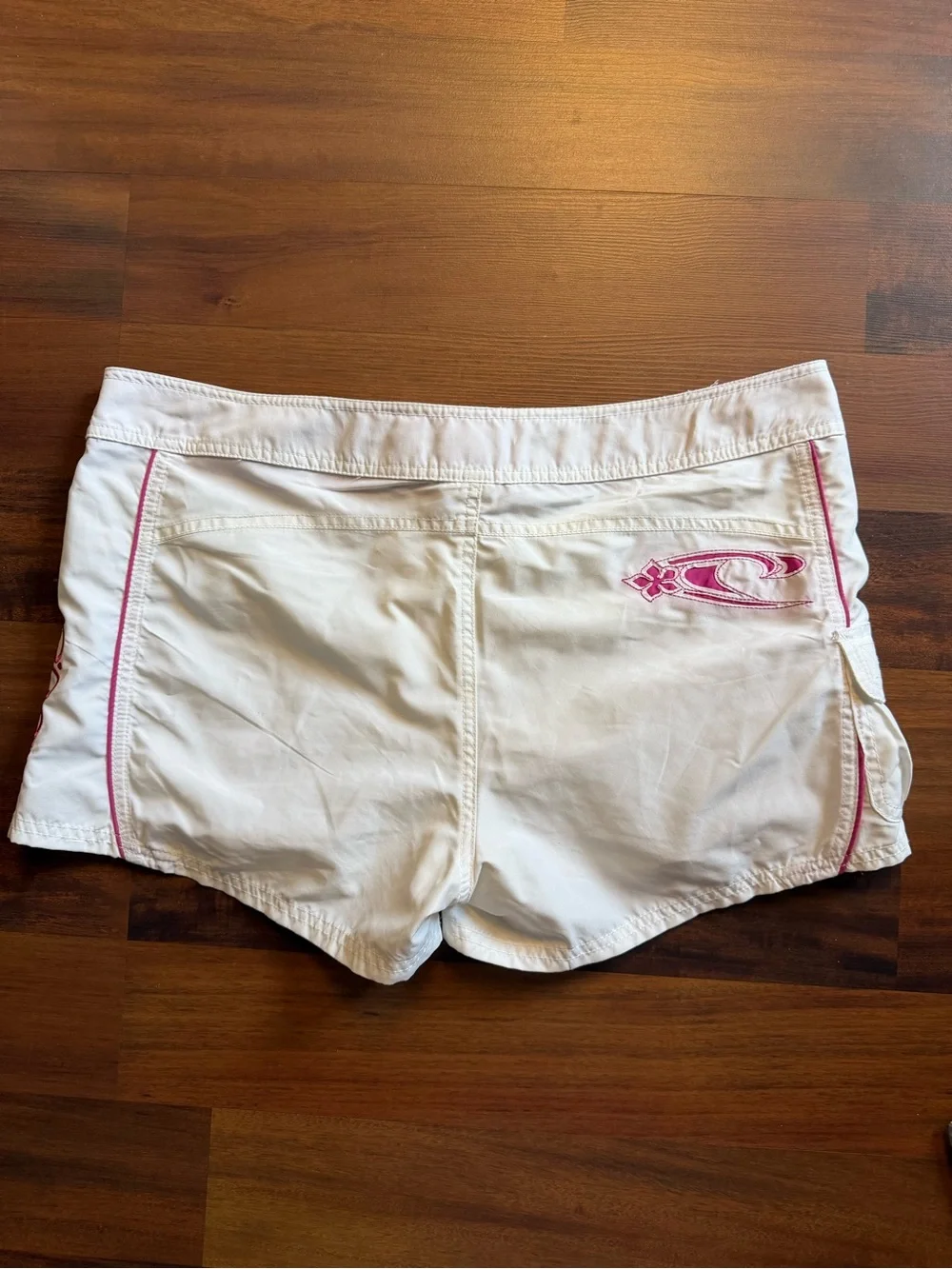 O'Neill White Women's Drawstring Board Swim Shorts With Pink Trim Y2K